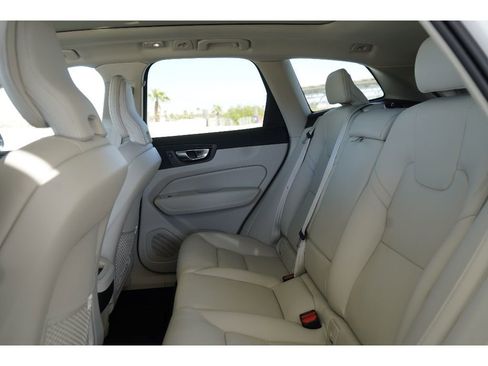 New 2025 Volvo XC60 B5 Core w/ Protection Package Premier image 21