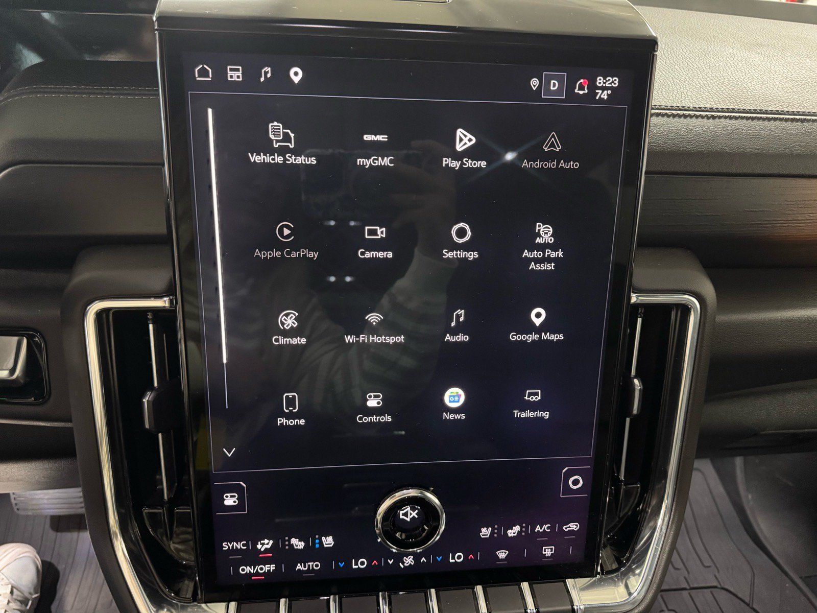 Used 2025 GMC Yukon XL Denali w/ Sun & Power Step Package AWD/4WD image 25