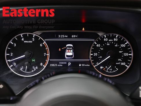 Used 2023 Nissan Rogue SV FWD image 17