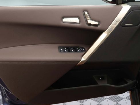 Used 2025 BMW iX xDrive50 w/ Premium Package image 10