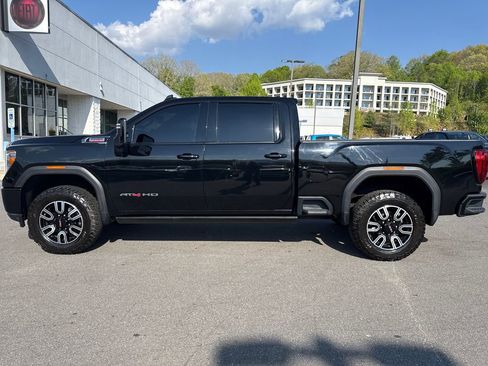 Used 2023 GMC Sierra 2500 AT4 w/ AT4 Premium Plus Package AWD/4WD image 8