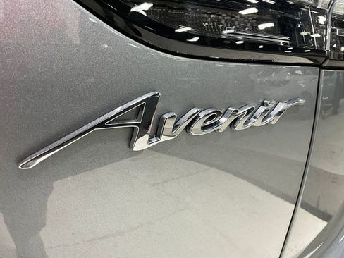 Used 2023 Buick Envision Avenir AWD/4WD image 11