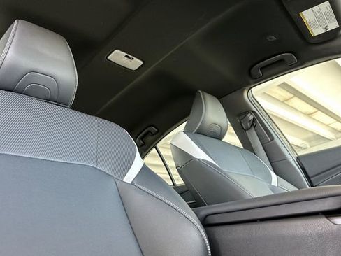 Used 2025 Toyota Camry SE FWD image 20