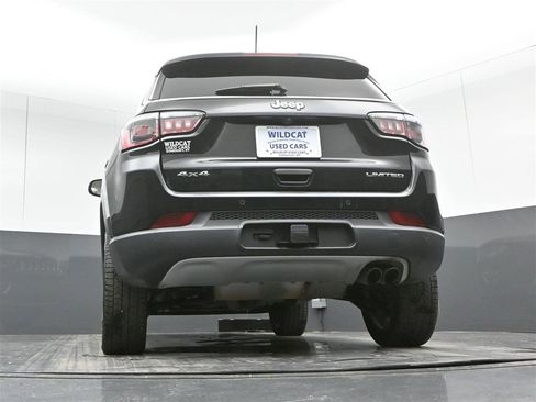 Used 2018 Jeep Compass Limited w/ Navigation Group image 34