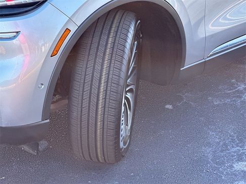 Used 2022 Lincoln Aviator Reserve w/ Elements Package Plus image 25