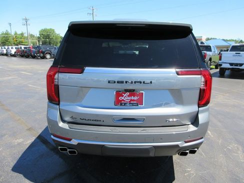 Certified 2025 GMC Yukon XL Denali w/ Denali Reserve Package AWD/4WD image 7