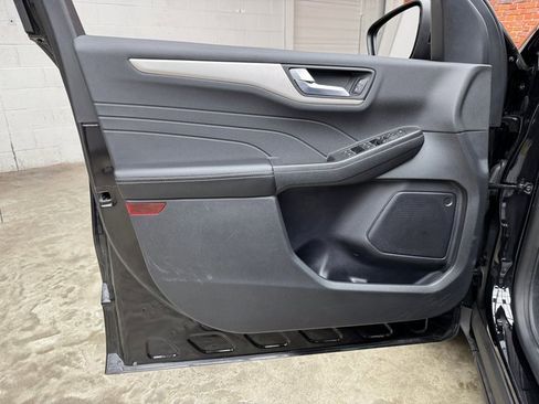 Certified 2022 Ford Escape SEL image 10