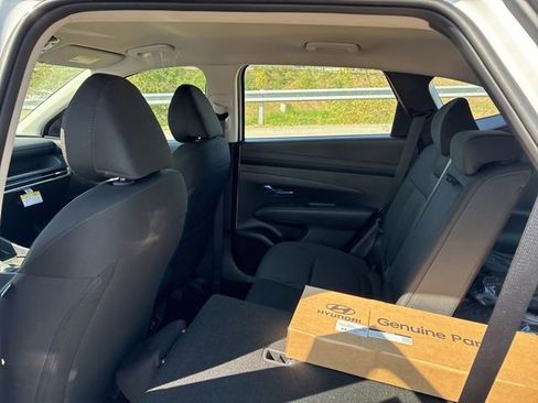 New 2026 Hyundai Tucson SE image 5