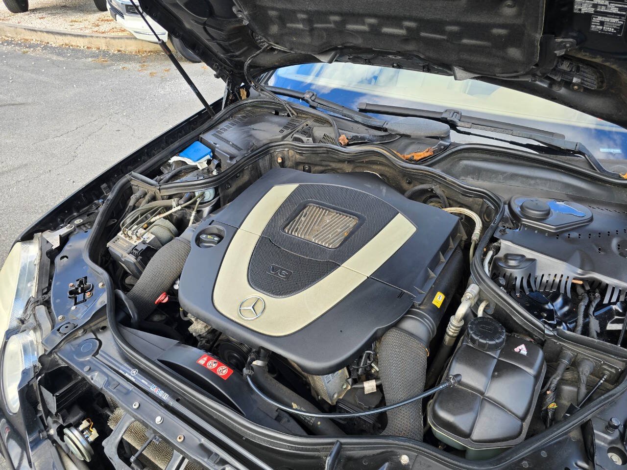 Used 2008 Mercedes-Benz E 350 4MATIC Sedan image 34
