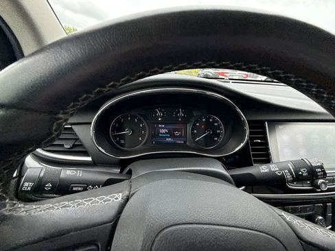 Certified 2020 Buick Encore Preferred FWD image 18