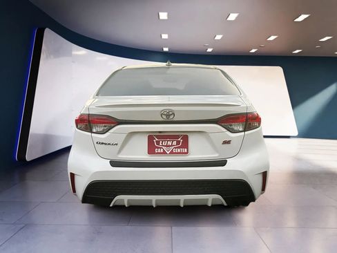 Used 2020 Toyota Corolla SE image 4