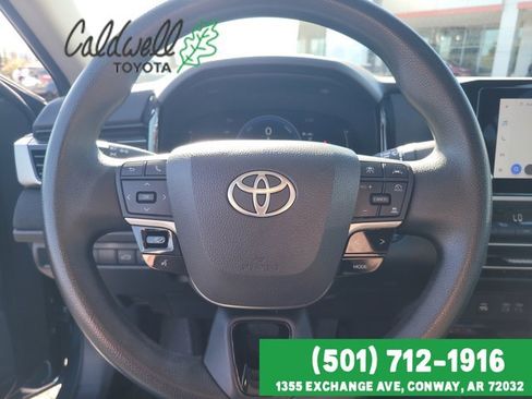 Used 2025 Toyota Camry LE image 12