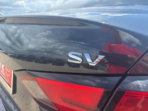 Used 2022 Nissan Altima 2.5 SV FWD image 9