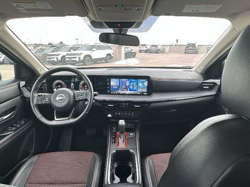 Used 2026 Nissan Kicks SR FWD image 21