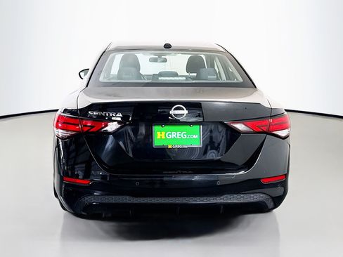 Used 2025 Nissan Sentra SV FWD image 8