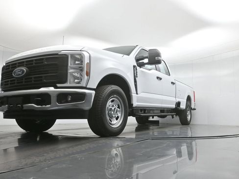 New 2026 Ford F350 XL w/ XL Chrome Package image 42