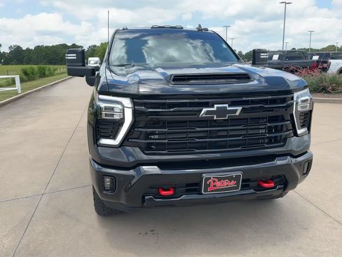 Used 2026 Chevrolet Silverado 2500 LTZ w/ Trail Boss Package AWD/4WD image 4