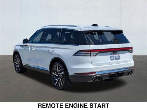 Used 2025 Lincoln Aviator Reserve w/ Equipment Group 201A AWD/4WD image 3