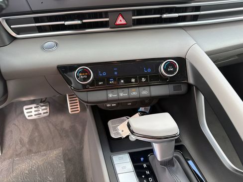 New 2026 Hyundai Elantra SEL Sport FWD image 29