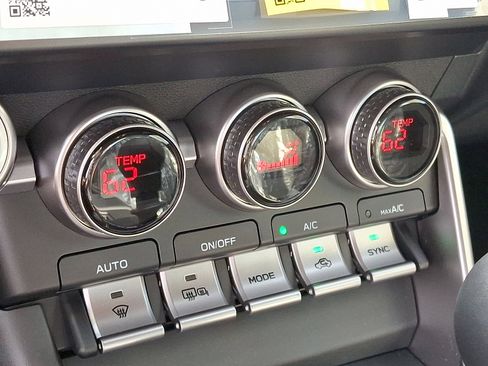 New 2025 Toyota GR86 image 10