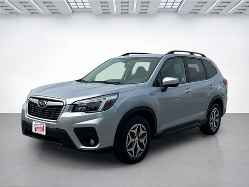 Used 2021 Subaru Forester Premium AWD/4WD image 8