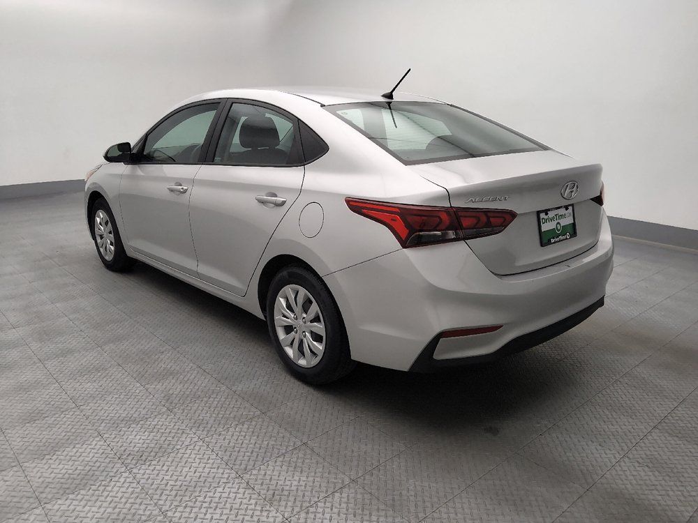 Used 2022 Hyundai Accent SE FWD image 5