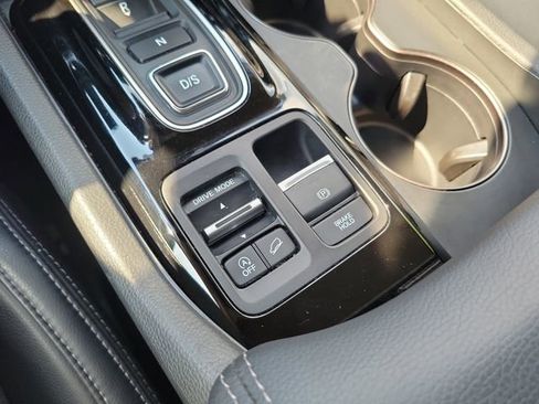 Certified 2025 Honda Pilot EX-L image 23