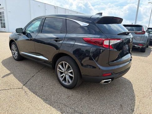 Used 2023 Acura RDX AWD w/ Technology Package image 4