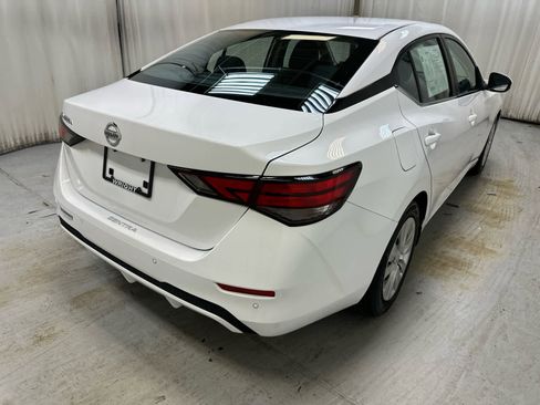 Certified 2022 Nissan Sentra S image 10