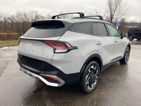 Used 2024 Kia Sportage SX image 3