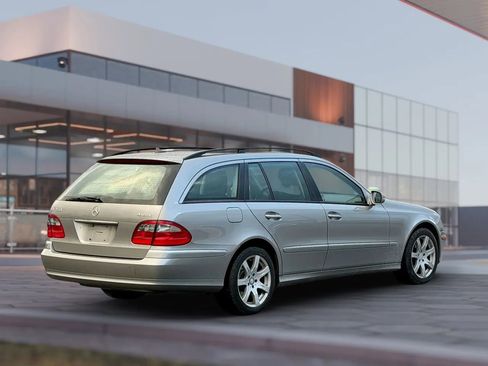 Used 2008 Mercedes-Benz E 350 4MATIC Wagon image 10