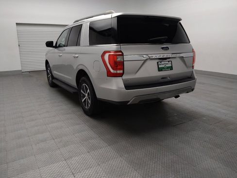 Used 2019 Ford Expedition XLT RWD image 5