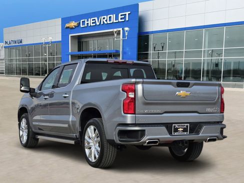 Used 2025 Chevrolet Silverado 1500 High Country w/ High Country Premium Package image 4