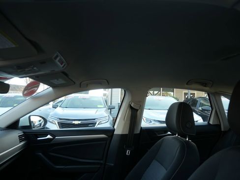 Used 2024 Volkswagen Jetta S image 11