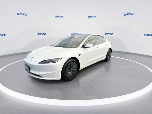 Used 2026 Tesla Model 3 RWD image 4
