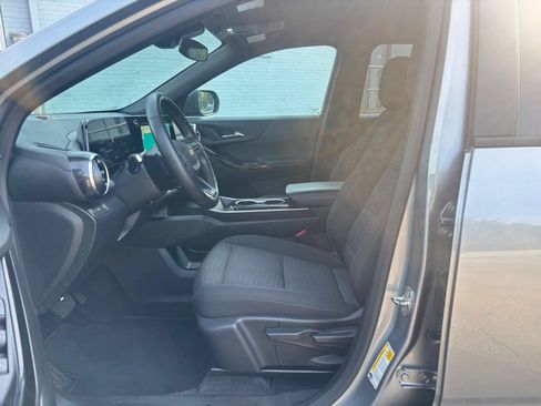 Used 2025 Chevrolet Equinox LT FWD image 27