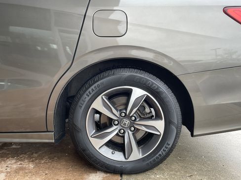 Used 2019 Honda Odyssey Touring image 23