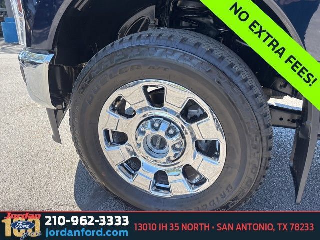 Used 2024 Ford F350 Lariat w/ Chrome Package AWD/4WD image 39