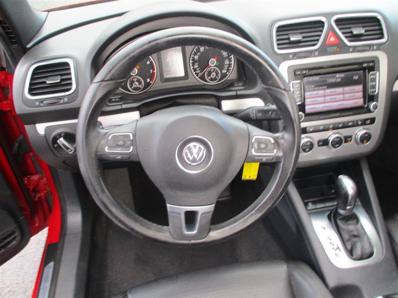 Used 2013 Volkswagen Eos Komfort FWD image 15