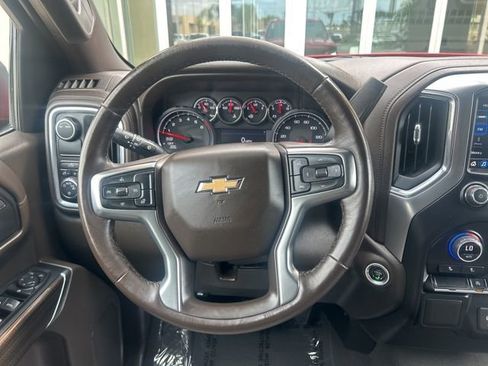 Used 2022 Chevrolet Silverado 1500 LT image 19