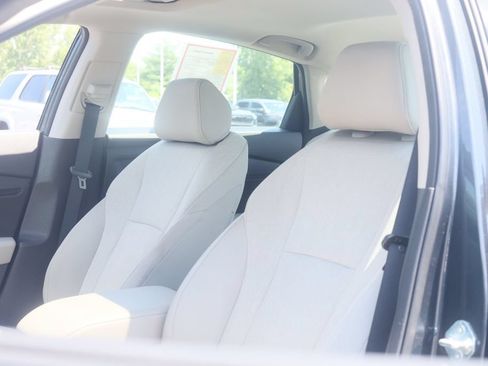 Used 2023 Honda Accord EX image 5