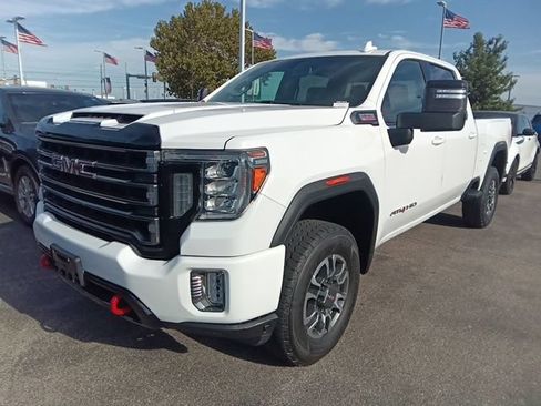 Used 2023 GMC Sierra 2500 AT4 w/ Gooseneck/5TH Wheel Package AWD/4WD image 2