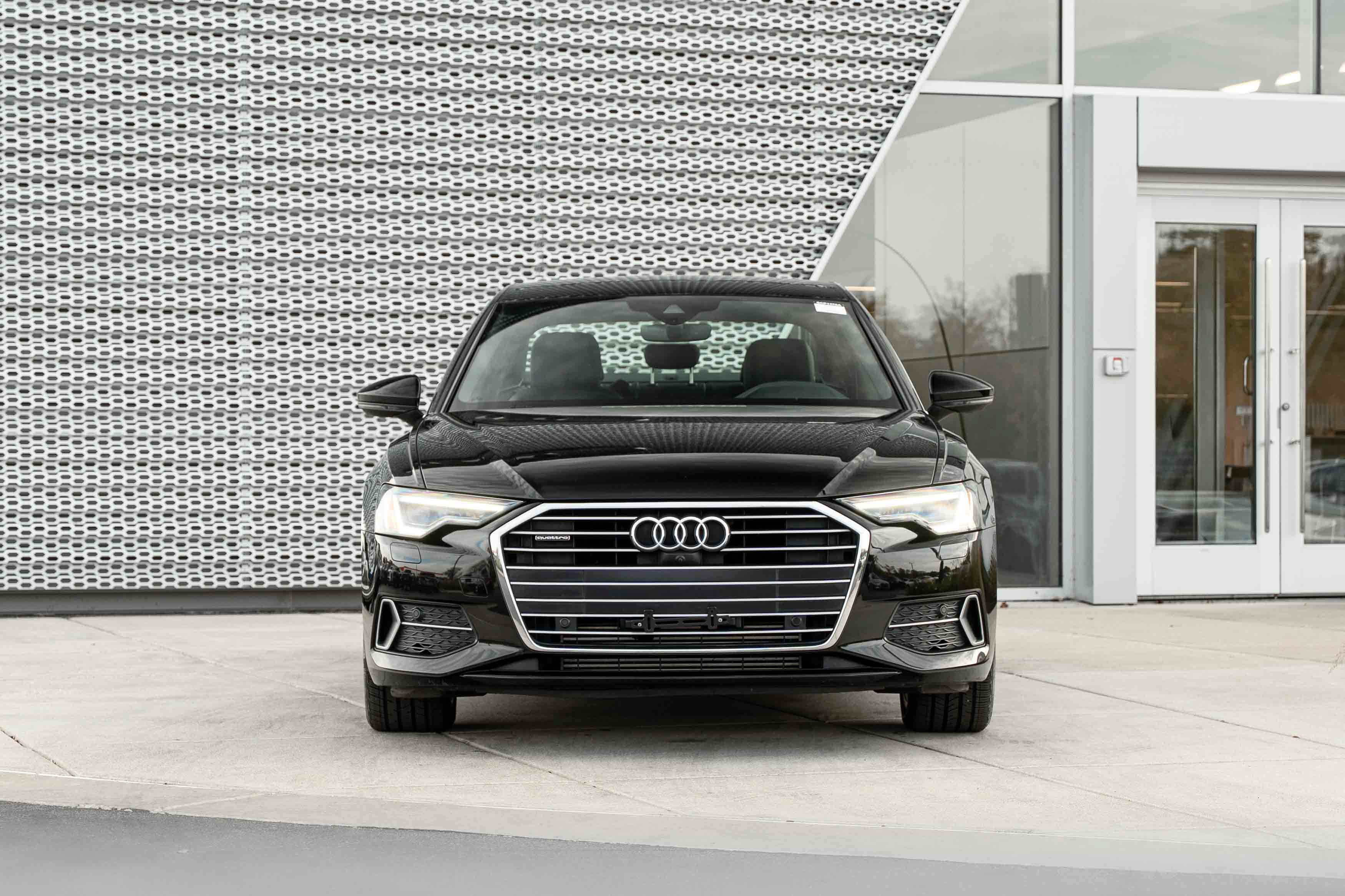 Used 2019 Audi A6 2.0T Premium Plus w/ Premium Plus Package AWD/4WD image 32
