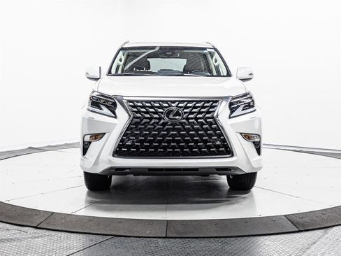 Used 2023 Lexus GX 460 Premium w/ Premium Package image 2