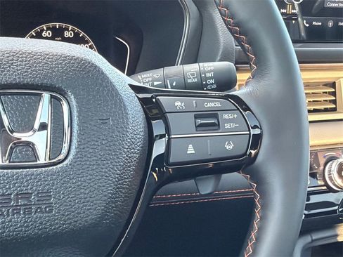 New 2025 Honda Pilot TrailSport image 24