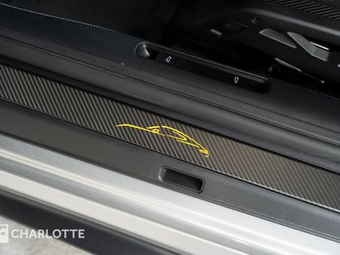 Used 2026 Porsche 911 GT3 RWD image 22