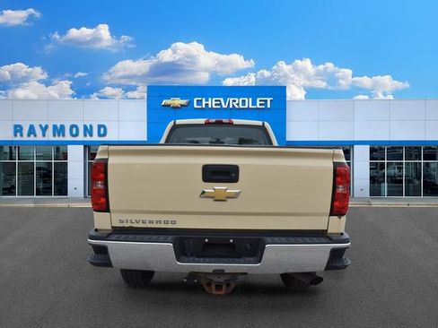 Used 2018 Chevrolet Silverado 2500 W/T w/ Snow Plow Prep Package AWD/4WD image 4