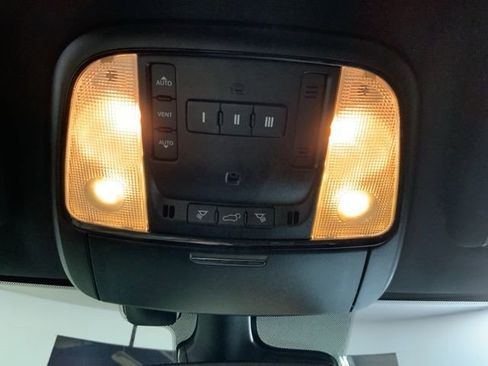 Used 2023 Dodge Durango R/T image 24