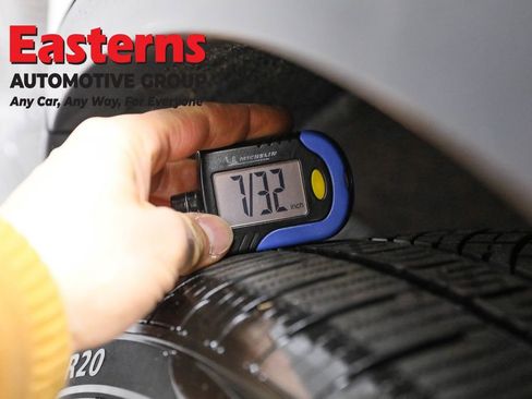 Used 2021 Tesla Model Y Long Range image 23