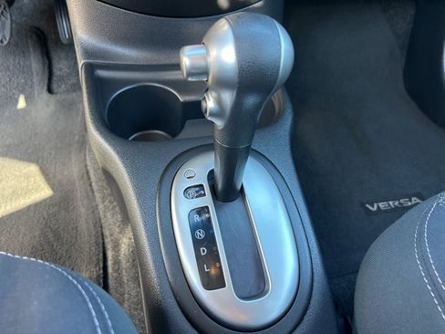 Used 2016 Nissan Versa SV image 22
